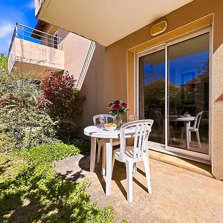 Apartament Rdc, Calme, Parking & Piscine Chauffee